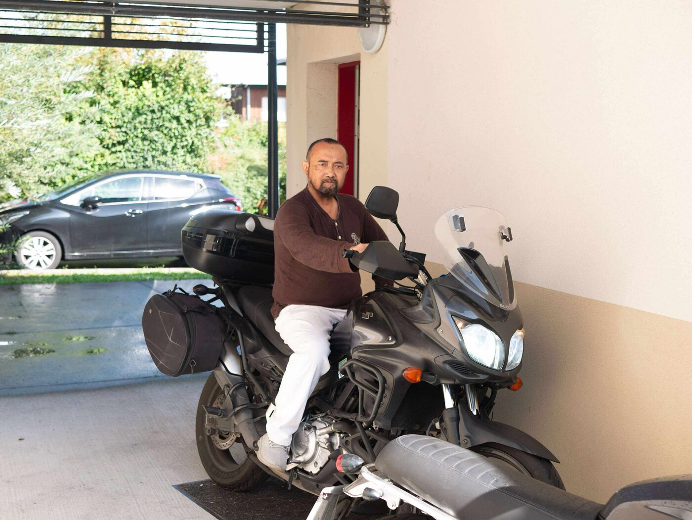 Deden Effendi sur sa moto